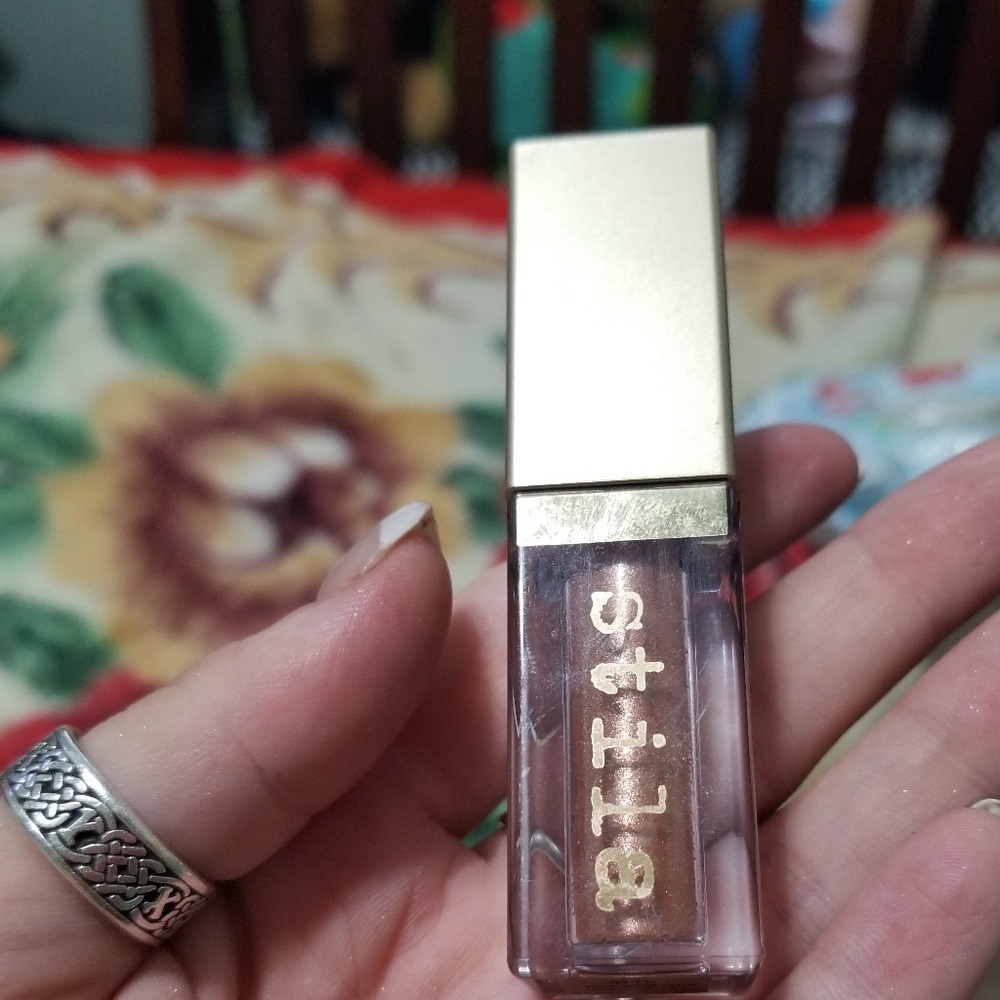 Stila Glitter and Glow